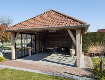 Houten bijgebouwen poolhouse seniorenwoning